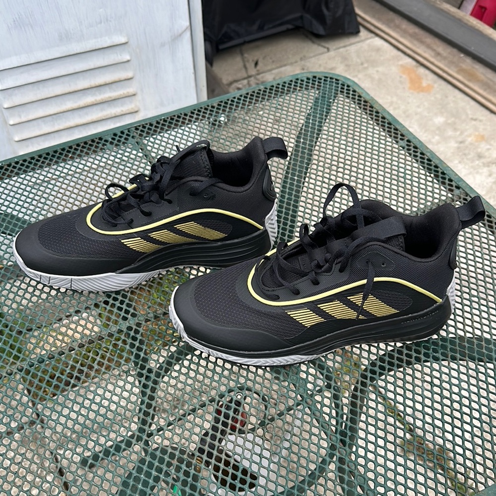 Adidas Own the Game 3.0 (mens size 11)